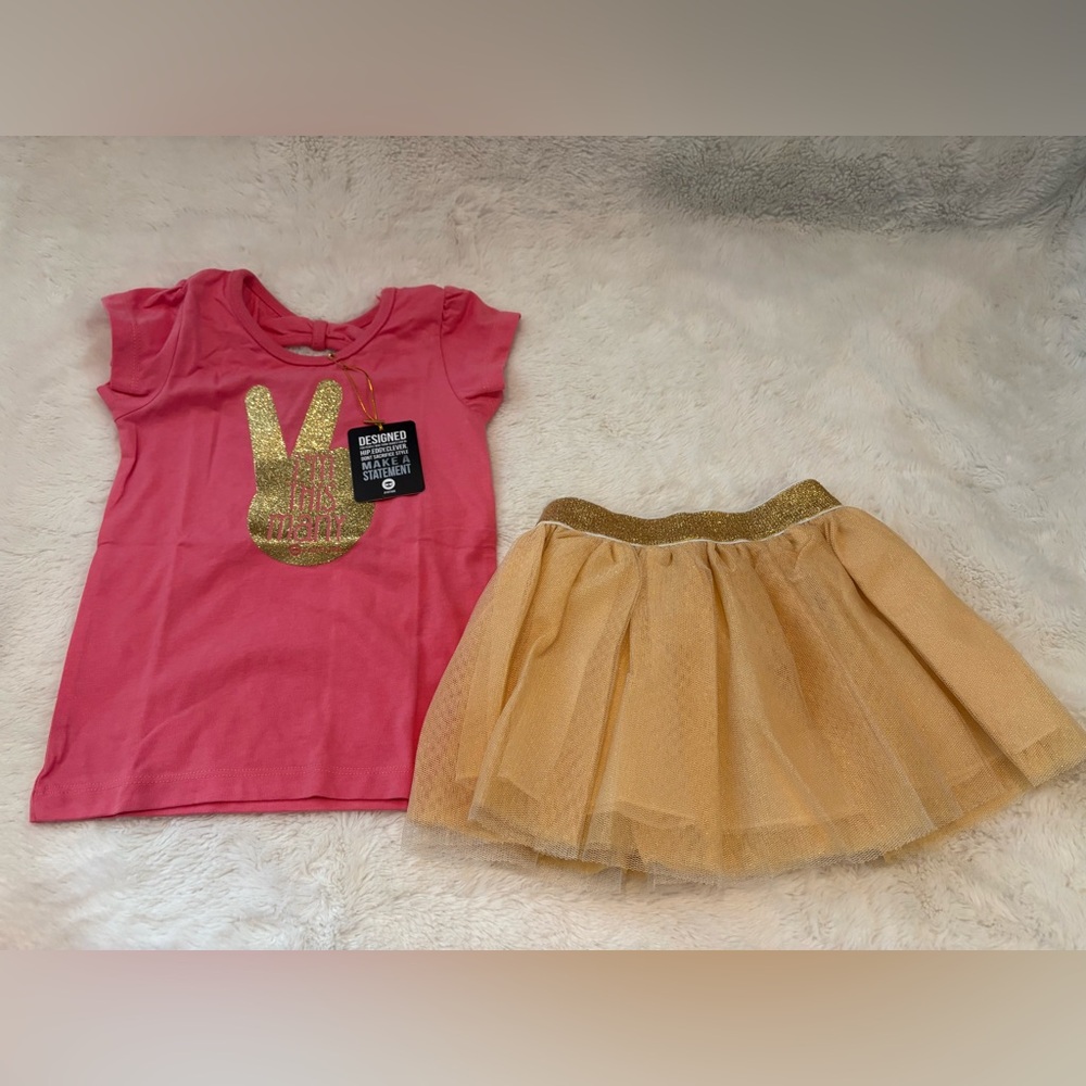 🌸5/$50🌸Girls second birthday Pink Tee with Gold Bunny Graphic + Gold Tulle Skirt